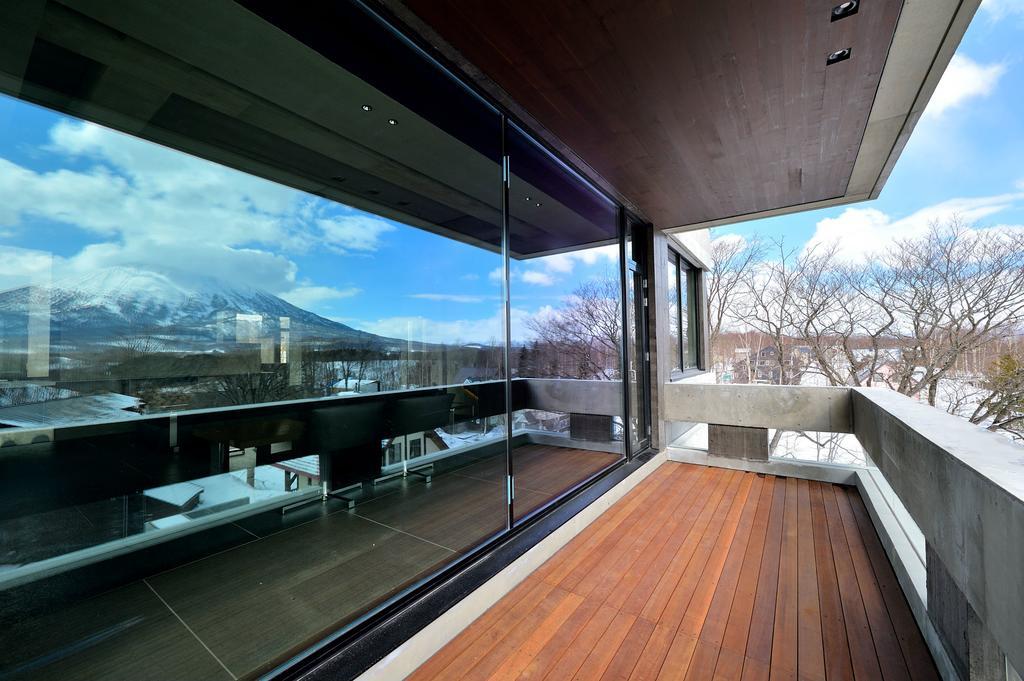 Ori Villa Кучан Екстериор снимка
